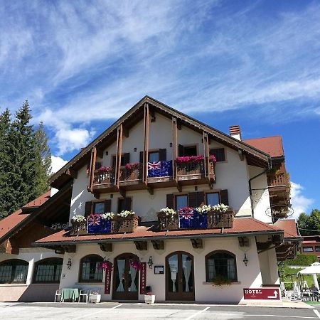 Hotel La Lepre Bianca ガッリオ エクステリア 写真