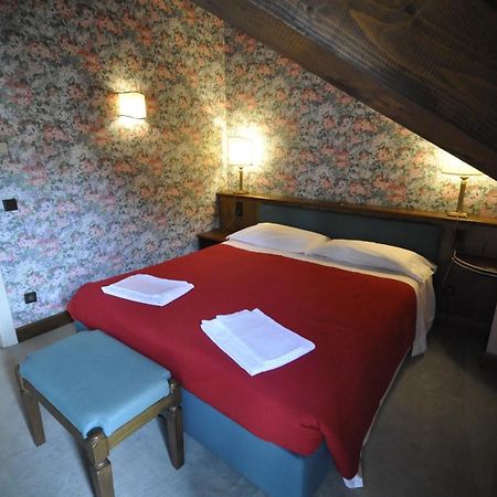 Hotel La Lepre Bianca ガッリオ エクステリア 写真