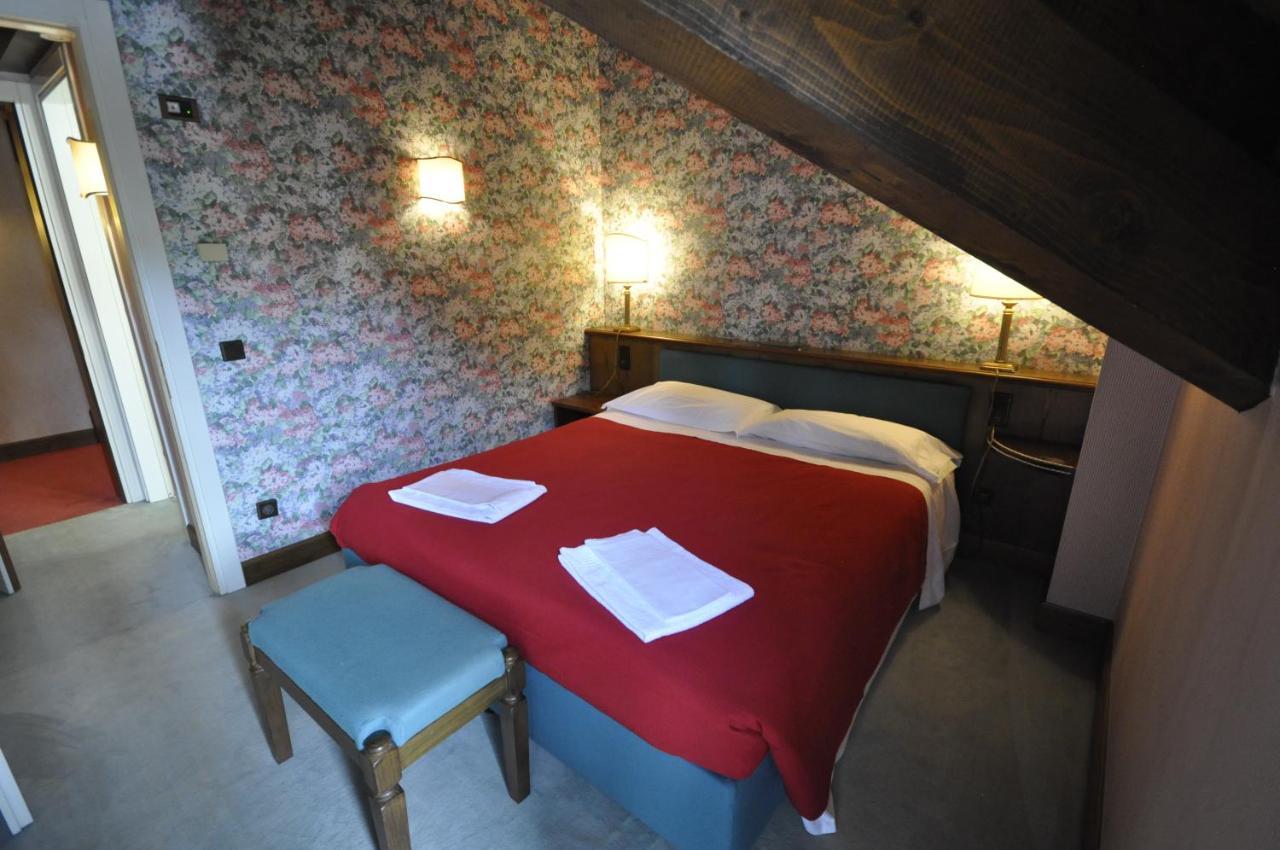 Hotel La Lepre Bianca ガッリオ エクステリア 写真