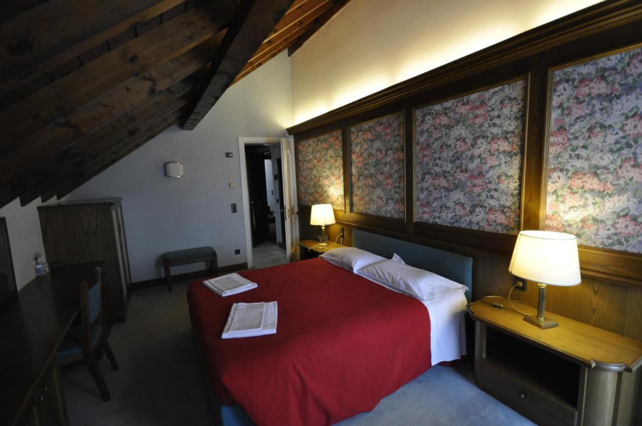 Hotel La Lepre Bianca ガッリオ エクステリア 写真