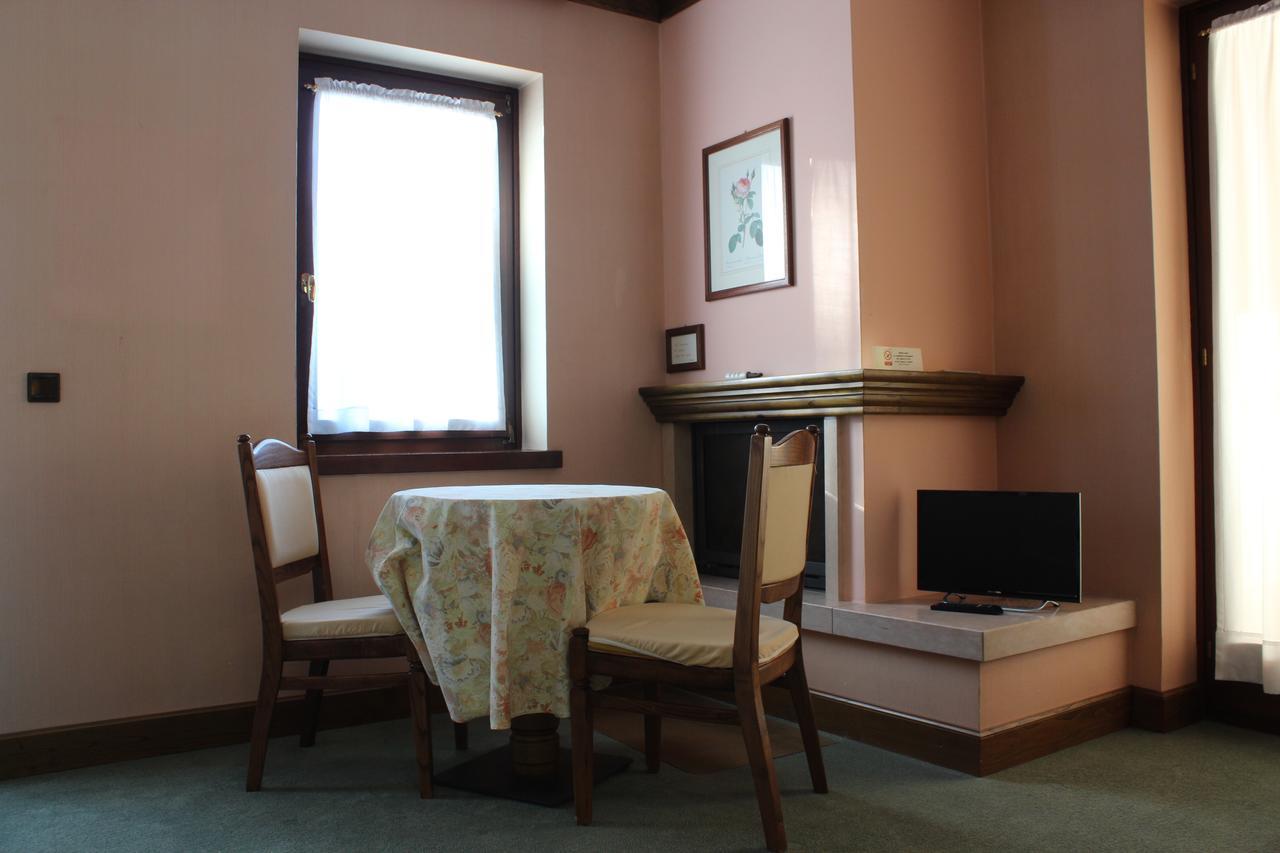Hotel La Lepre Bianca ガッリオ エクステリア 写真