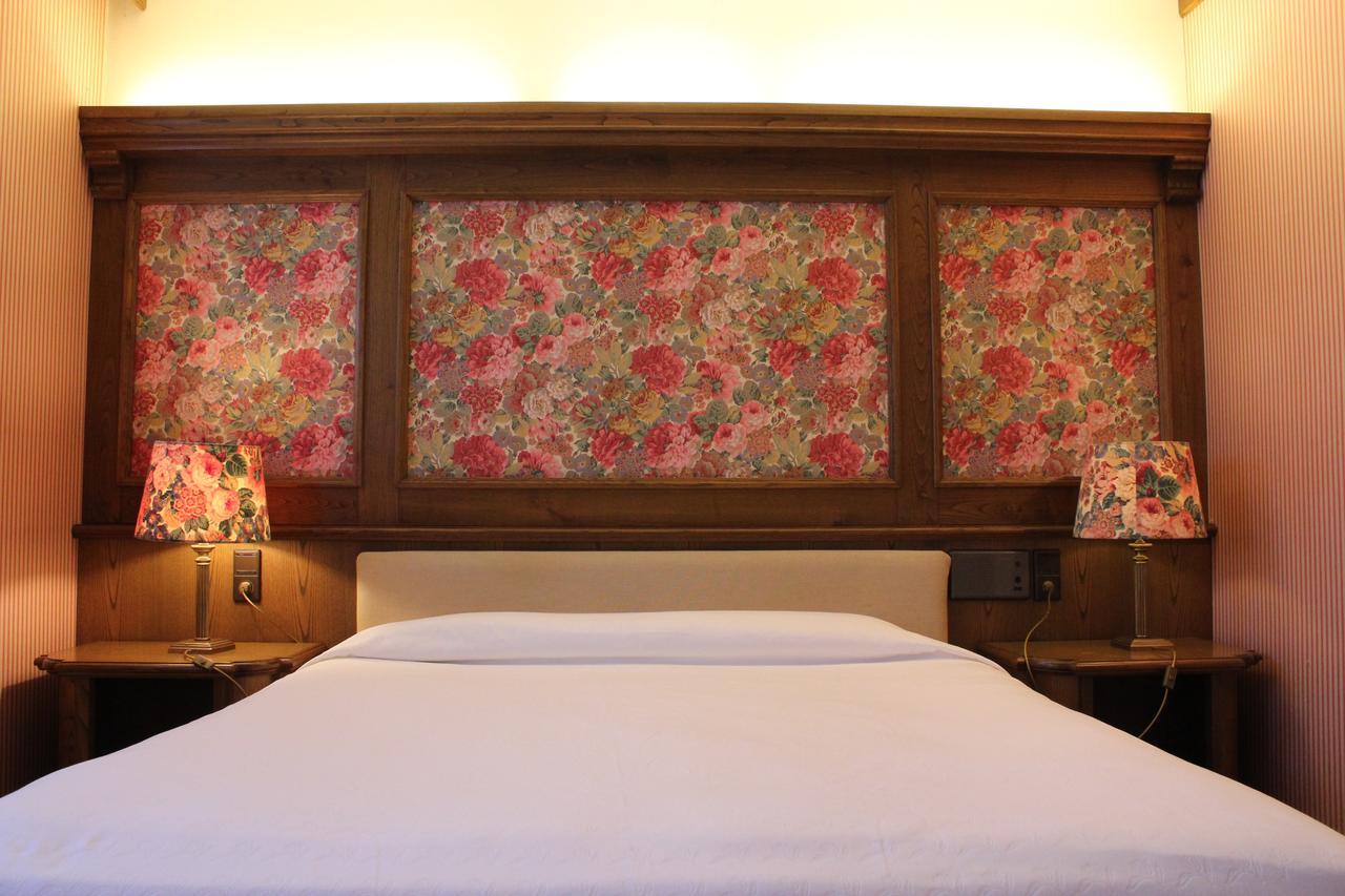 Hotel La Lepre Bianca ガッリオ エクステリア 写真