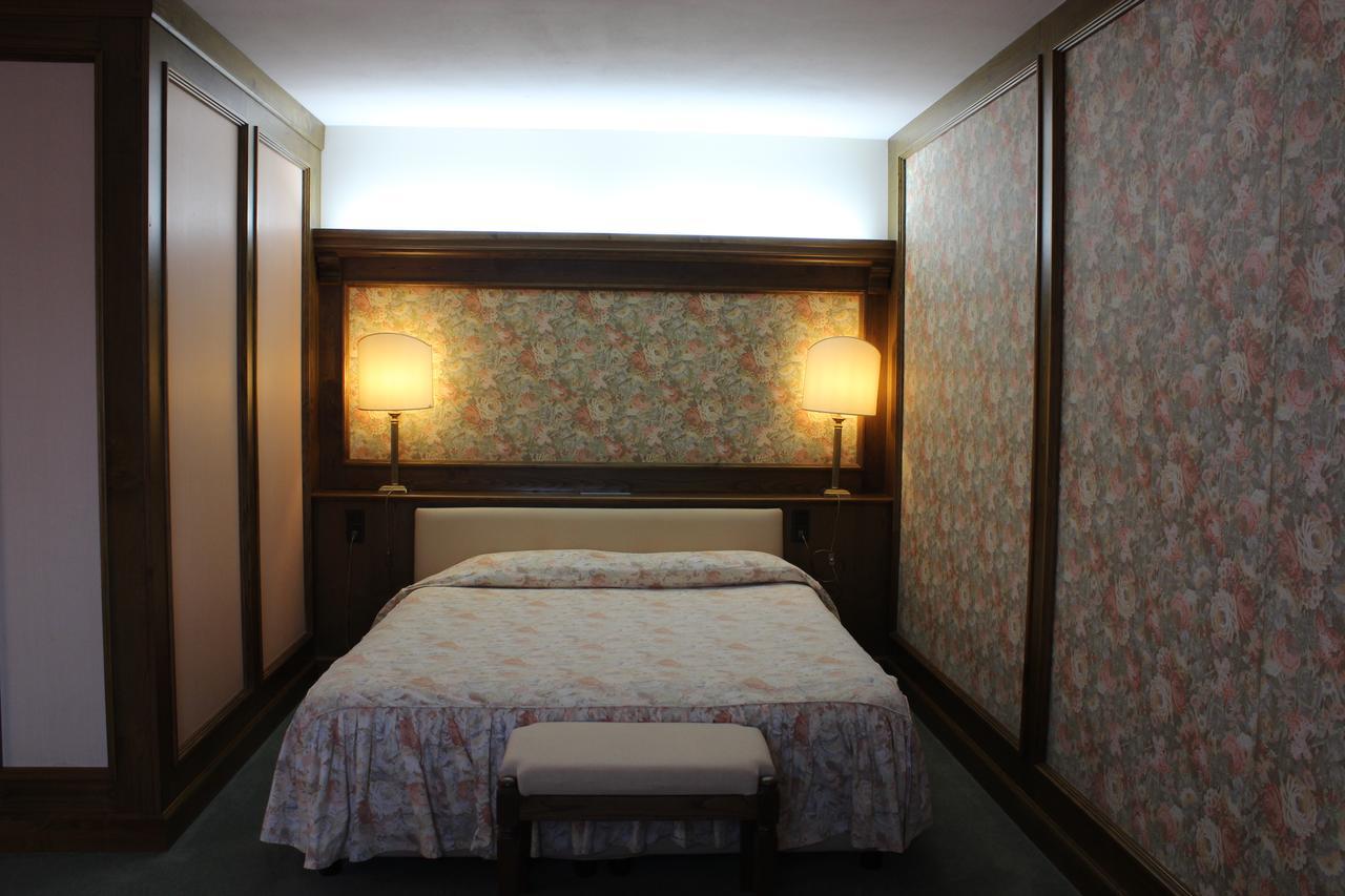 Hotel La Lepre Bianca ガッリオ エクステリア 写真