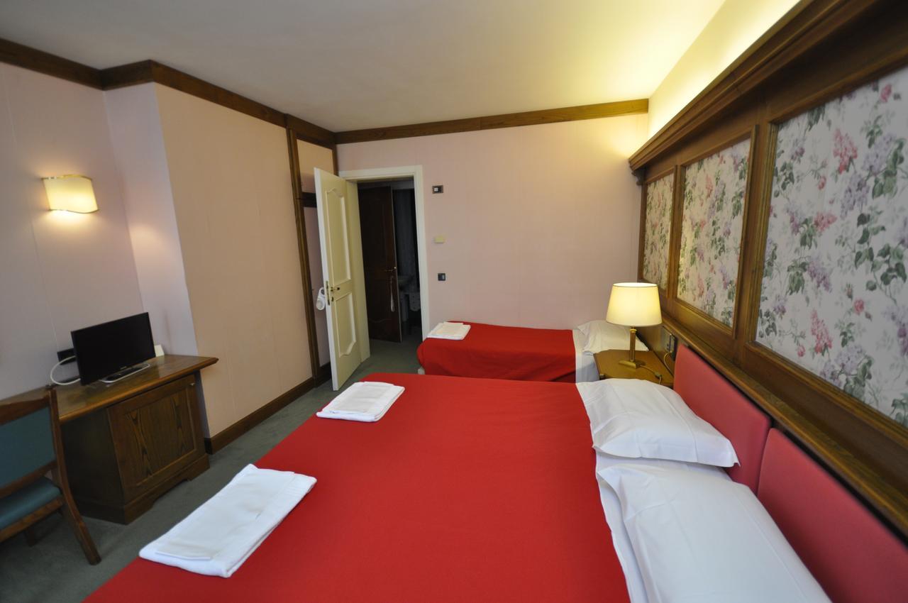 Hotel La Lepre Bianca ガッリオ エクステリア 写真