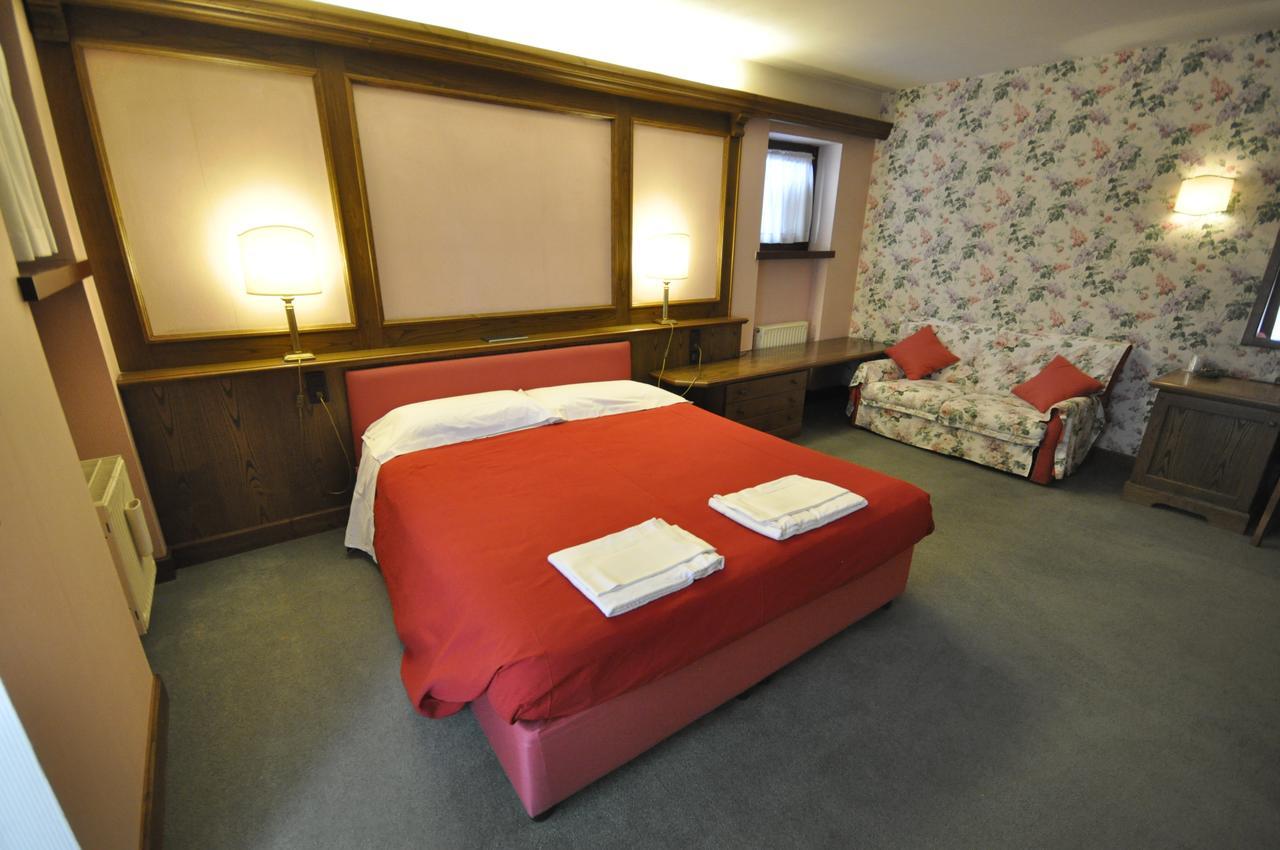 Hotel La Lepre Bianca ガッリオ エクステリア 写真