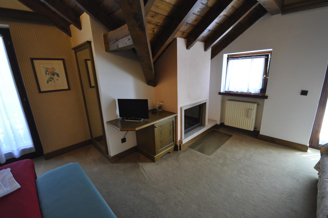 Hotel La Lepre Bianca ガッリオ エクステリア 写真