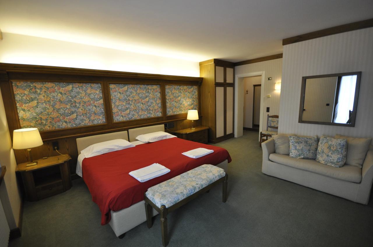 Hotel La Lepre Bianca ガッリオ エクステリア 写真