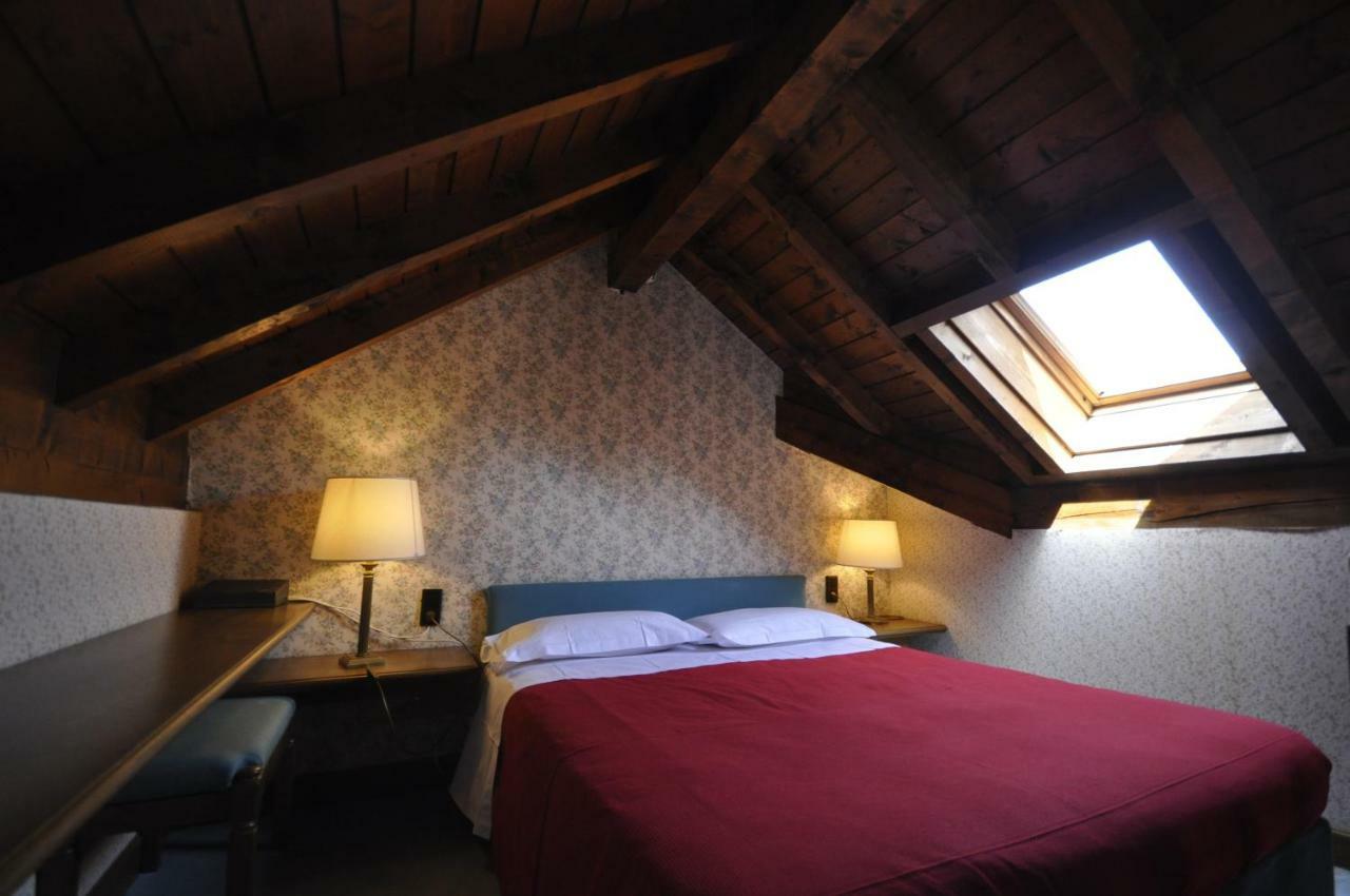 Hotel La Lepre Bianca ガッリオ エクステリア 写真