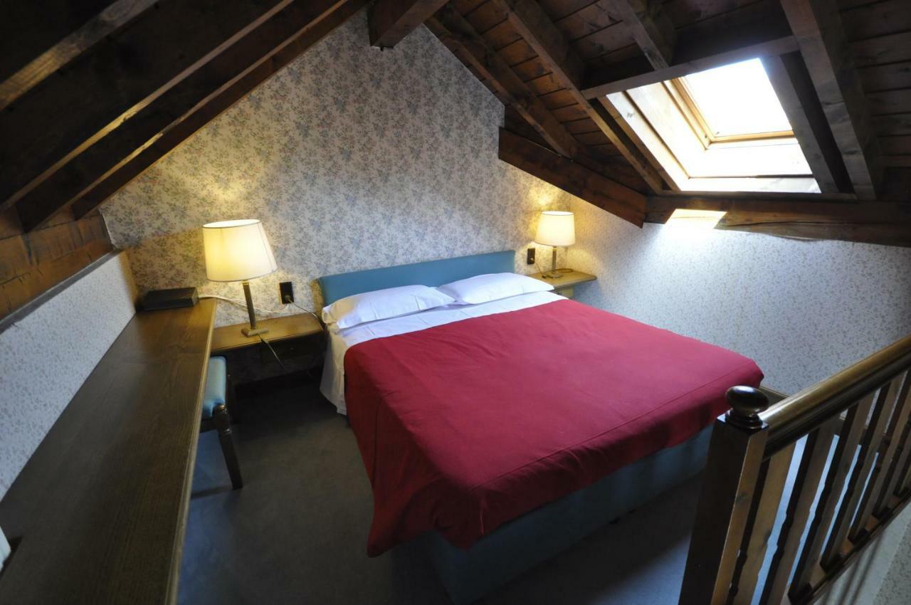 Hotel La Lepre Bianca ガッリオ エクステリア 写真