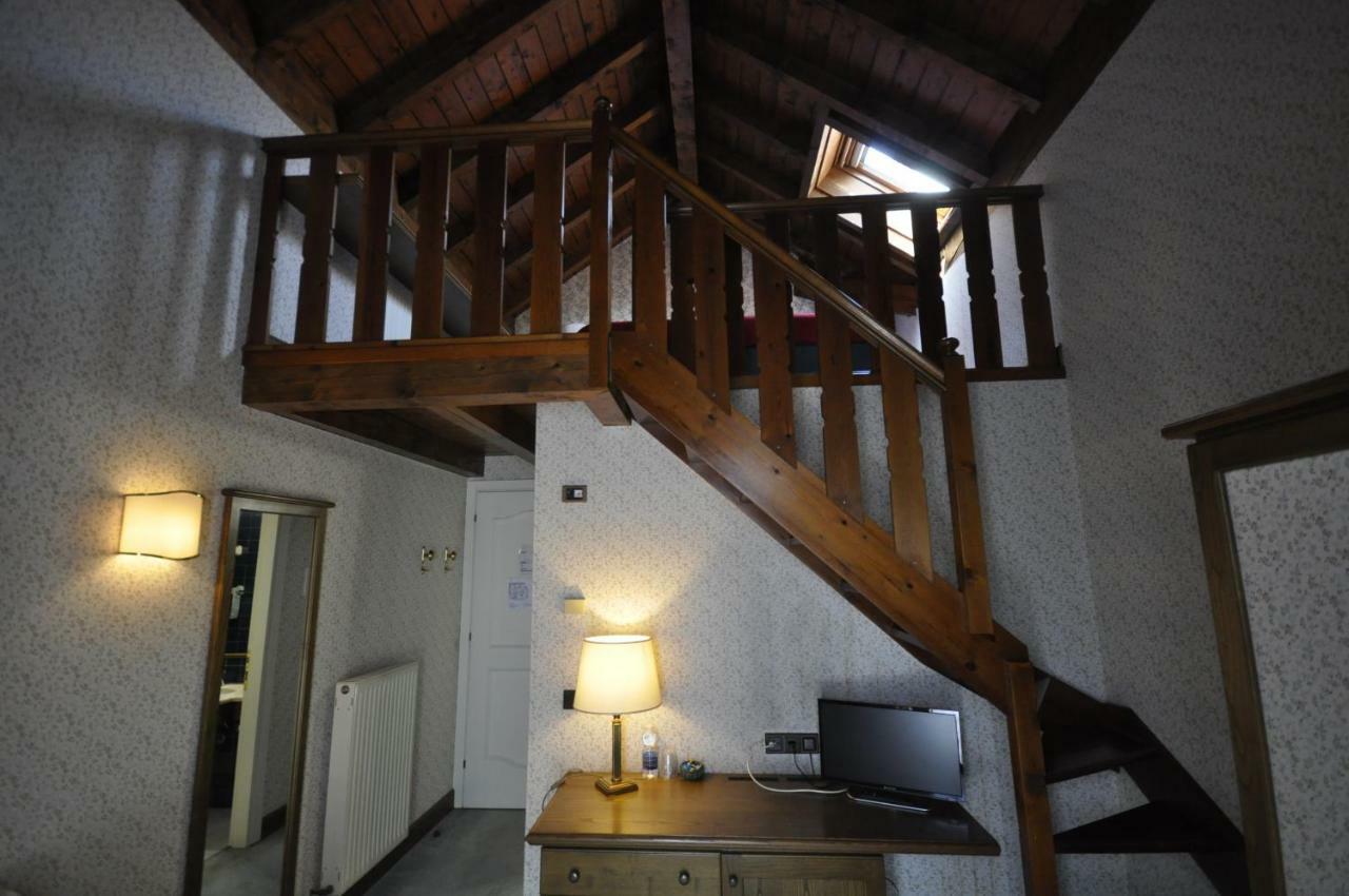 Hotel La Lepre Bianca ガッリオ エクステリア 写真