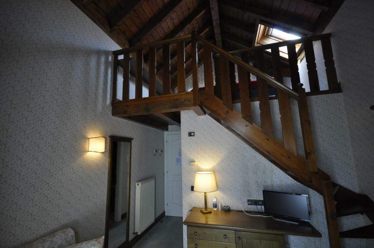 Hotel La Lepre Bianca ガッリオ エクステリア 写真